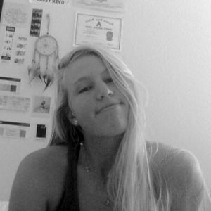 Meet your Posher, Caitlyn